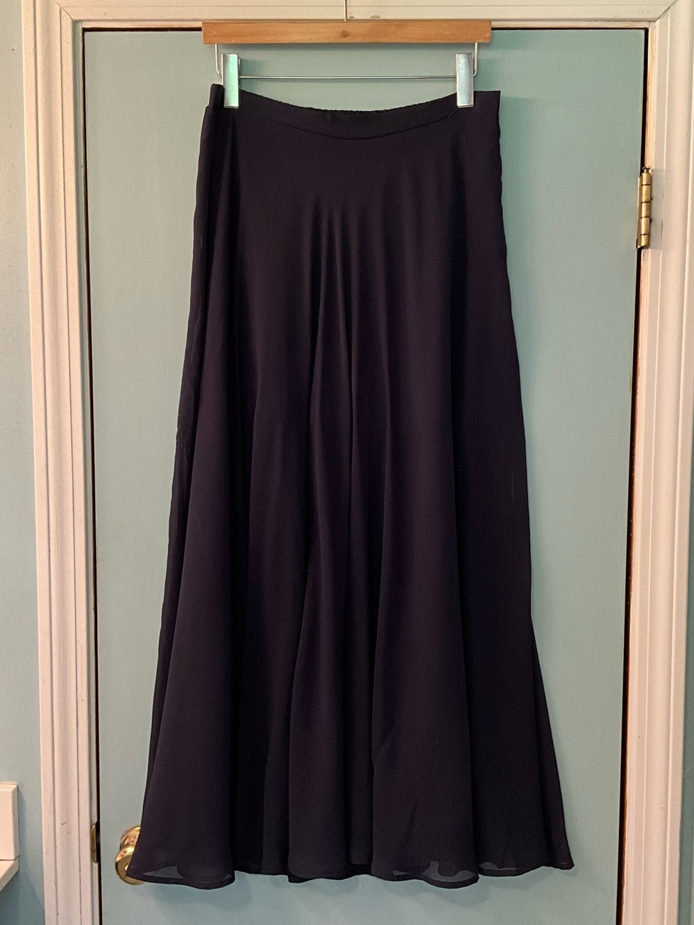 NWT Forever 21 Sheer Black Flowing Maxi Skirt With Top Lining